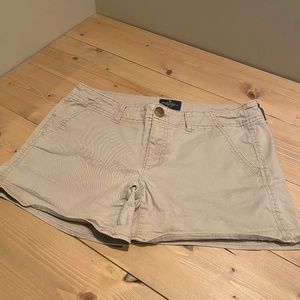 American Eagle Khaki Shorts, Shortie, US Size 8